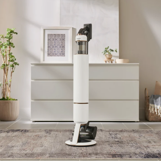 Samsung - BESPOKE Jet Cordless Stick Vacuum with All-in-One Clean Station  NEW